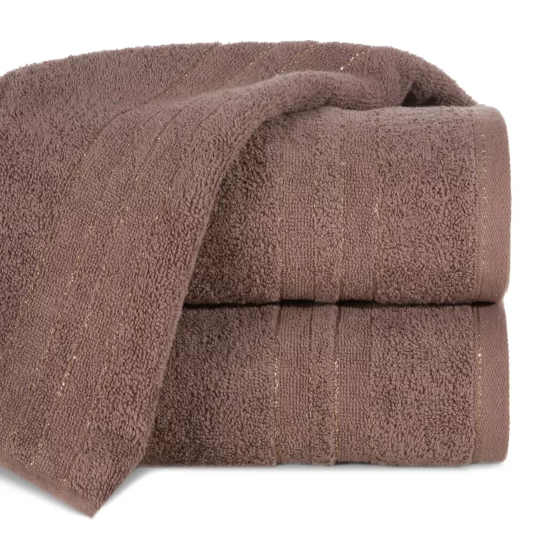 Ręcznik kąpielowy 50x90 cm bawełniany kolor jasnobrązowy z bordiurą w paski podkreślone błyszczącą nicią 500 g/m2 GALA