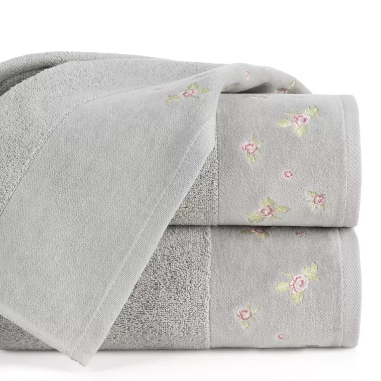 Ręcznik kąpielowy 50x90 cm bawełniany kolor stalowy zdobiony haftem różyczek DALIA