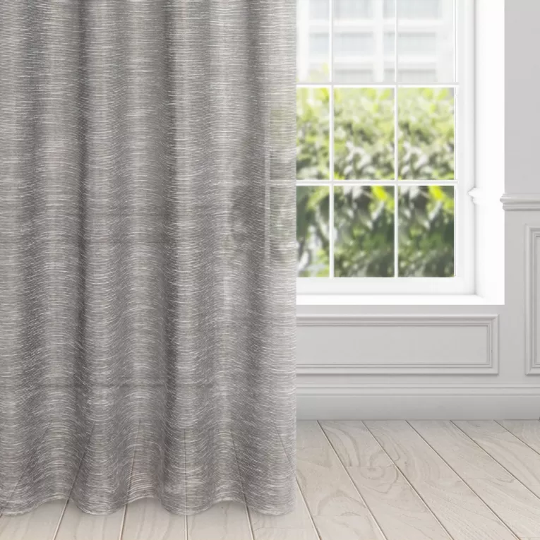 Firana stalowa z rysunkiem poziomych nitek na błyszczącym tle 140x250 cm przelotka RACHEL