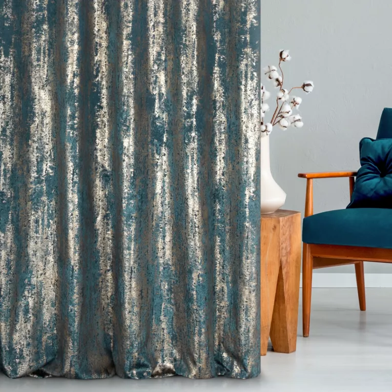 Tkanina zasłonowa, gruba, welwetowa z wzorem w formie przecierki, z błyszczącym złotym nadrukiem, wzór marmurkowy z kolekcji Pierre Cardin