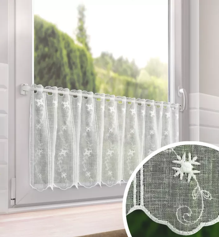 Tkanina firanowa zazdrostka zdobiona haftem drobnych kwiatuszków