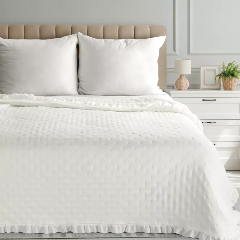 Narzuta kremowa 170x210 cm obszyta falbaną pikowana techniką hot press LIBI 3 Eurofirany Classic