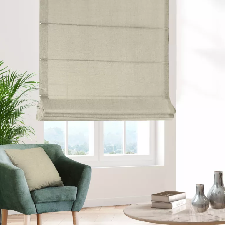 Roleta rzymska beżowa z tkaniny w stylu eko o naturalnym splocie