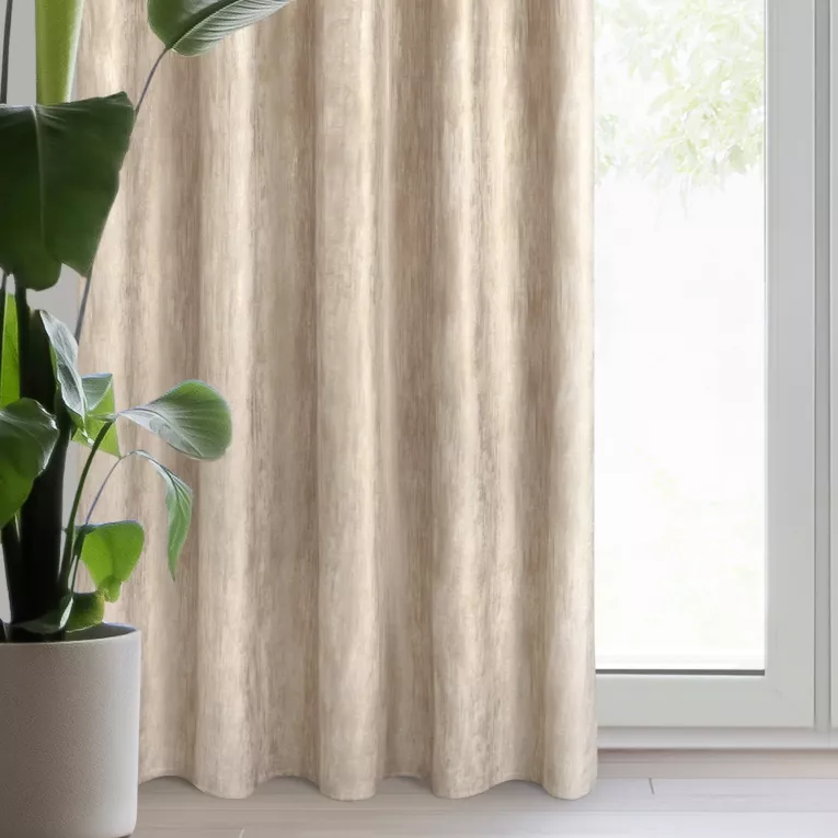 Zasłona ESTEL z welwetu zdobiona przecieranym wzorem