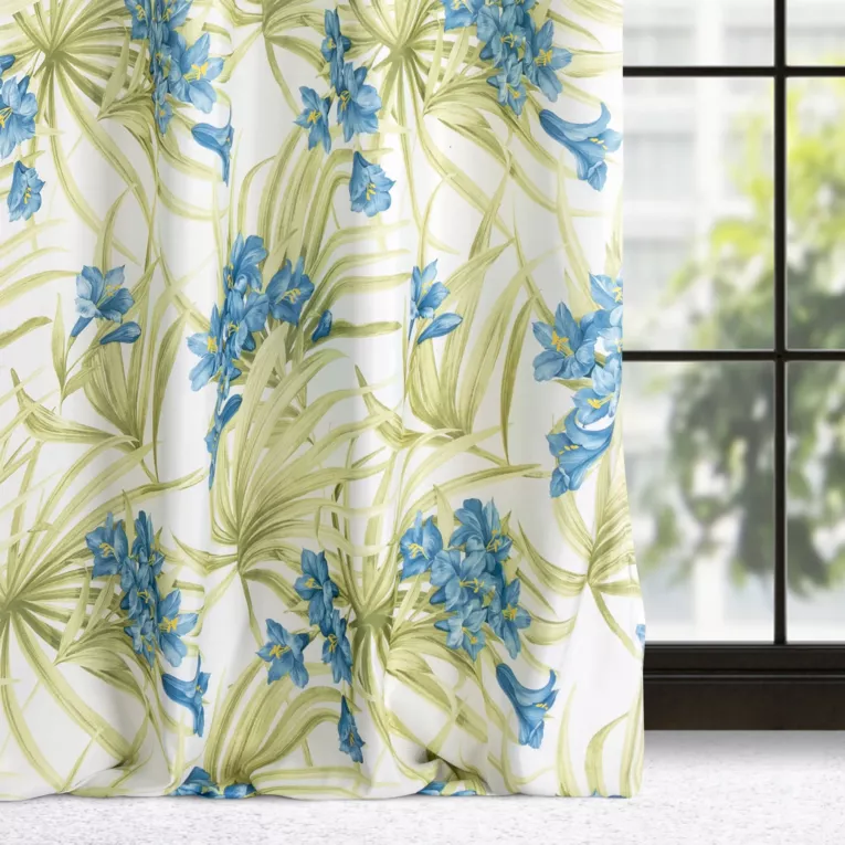 Zasłona biała w niebieskie kwiaty 140x250 cm przelotka - MARI