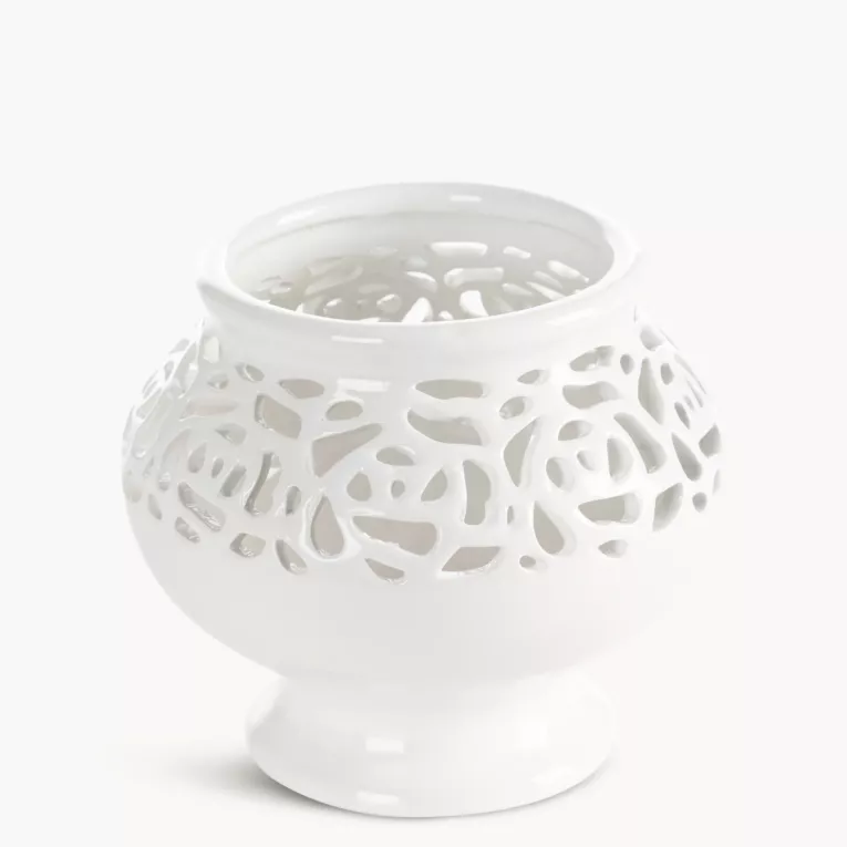 Wazon dekoracyjny biały wykończony ażurowym wzorem 16x14 cm CELIA