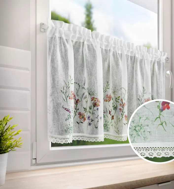 Zazdrostka biało, zielona z etaminy z nadrukiem letnich polnych kwiatów i bawełnianą koronką 150x60 cm tunel SYLWIA