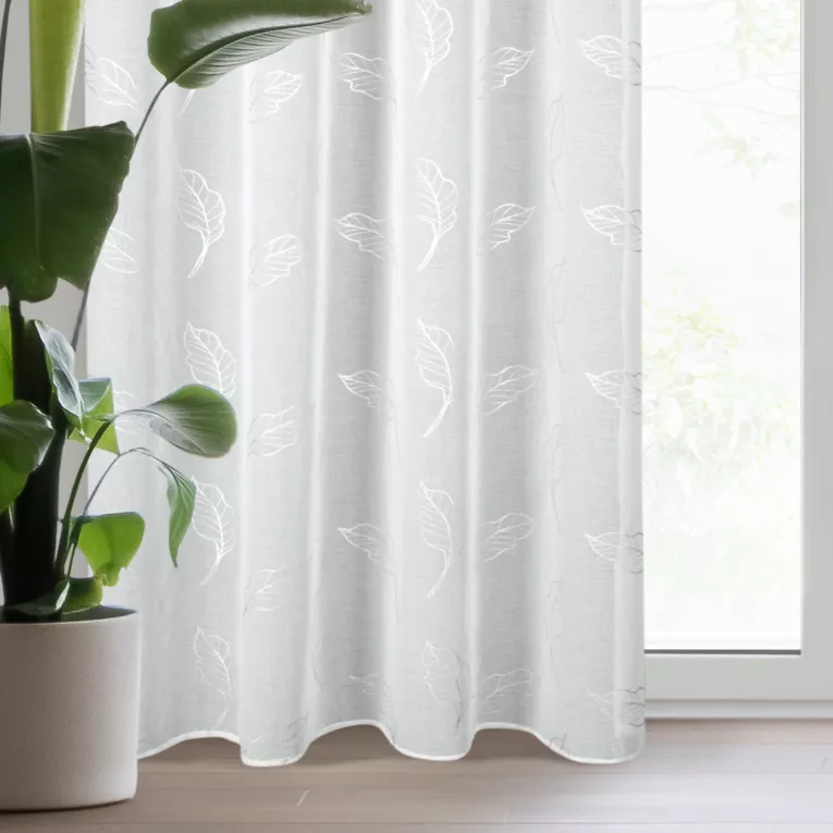 Firana biała z etaminy z delikatnym nadrukiem srebrnych liści 140x250 cm przelotka SISI