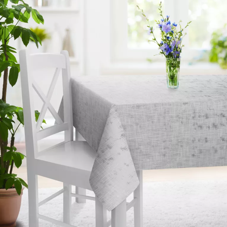 Obrus szyty naturalno srebrzysty z tkaniny o naturalnym splocie, zdobiona błyszczcącym nadrukiem Italissima Eva Minge