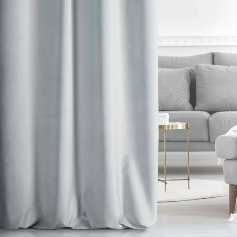 Tkanina zasłonowa aksamitny w dotyku  gruby welwet zaciemniający typu blackout