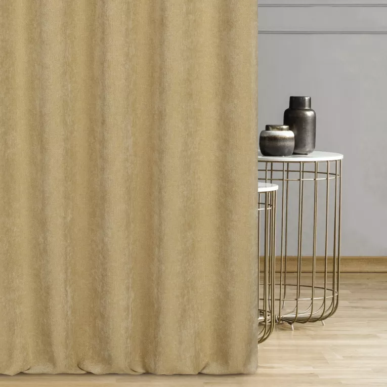 Zasłona szyta na flexach beżowa miękka, szenilowa tkanina o wyraźnym splocie i delikatnym połysku