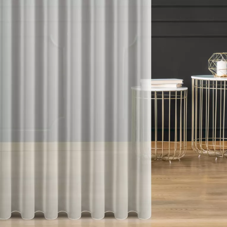 Firana szyta na taśmie fala kremowa z miękkiej i delikatnej tkaniny typu KREPA, wykończona obciążnikiem