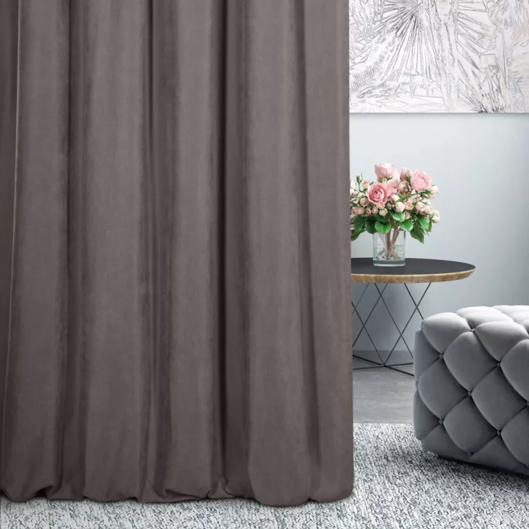 Zasłona szyta na taśmie 5 cm DORA - HIT grafitowa z miękkiej tkaniny o welurowej strukturze