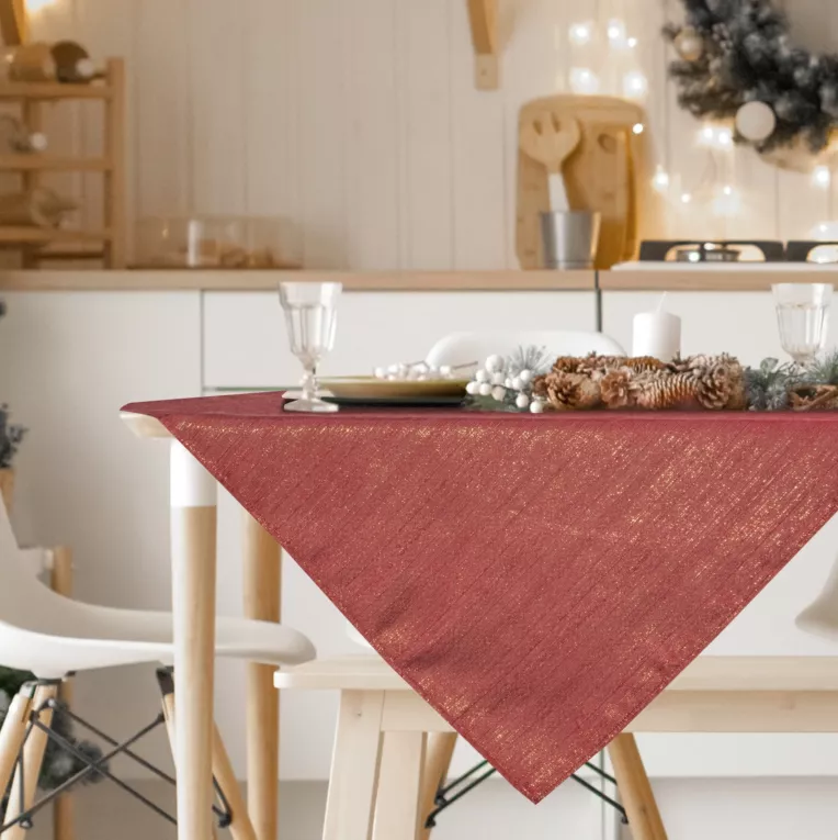 Obrus bordowy 85x85 cm przetykany błyszczącą nicią - GLAMO