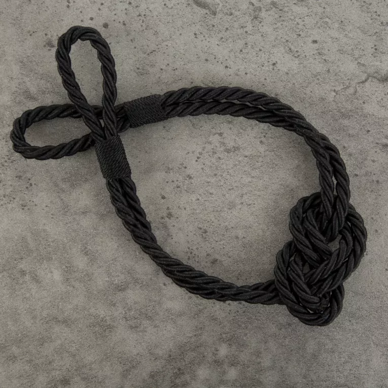 Dekoracyjny sznur do zasłon MOLLY zdobiony węzłem marynarskim