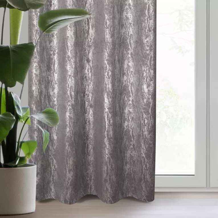Zasłona stalowo, srebrzysta zdobiona błyszczącym wzorem z tkaniny zaciemniającej 140x250 cm przelotka - ELISE