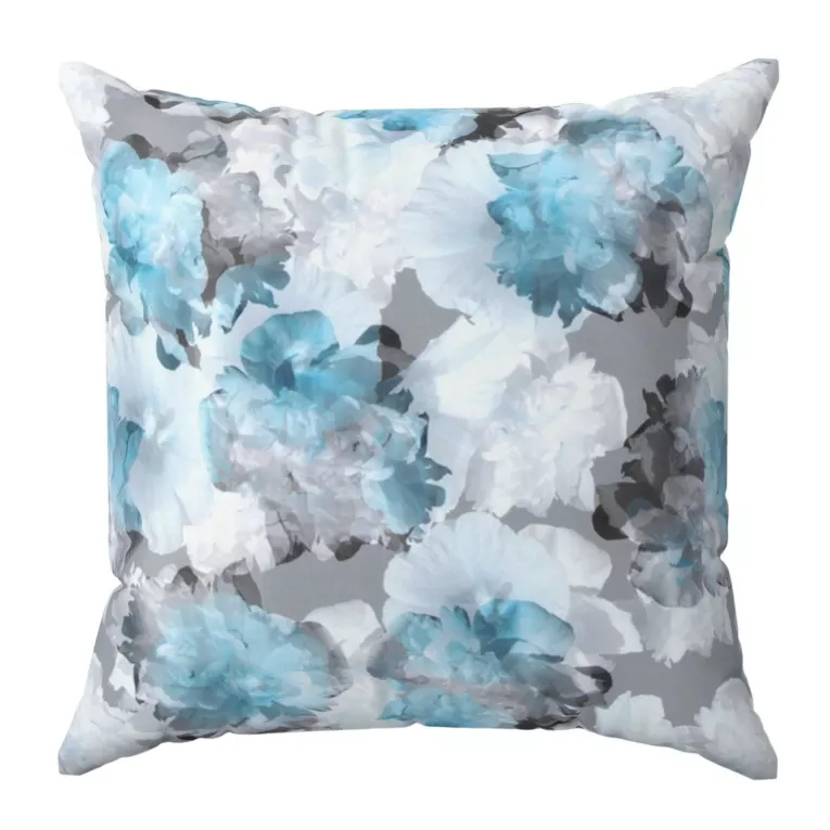 Poszewka szyta NIKKI jasnoturkusowa z miękkiej tkaniny typu blackout drukowanej w malarski kwiatowy wzór