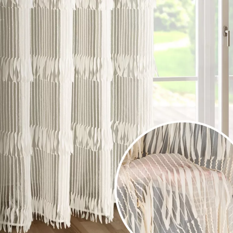 Zasłona jasnobeżowy zdobiona fantazyjnym wzorem 140x250 cm przelotka - SOTERA - Eva Minge