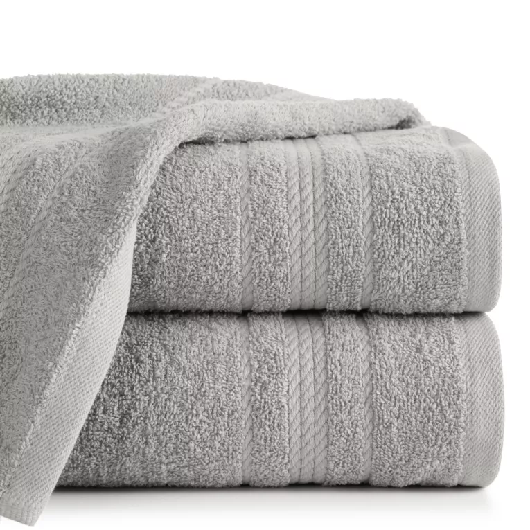 Ręcznik kąpielowy 50x90 cm bawełniany kolor srebrny z delikatną bordiurą w formie sznurka 450 g/m2 ELMA