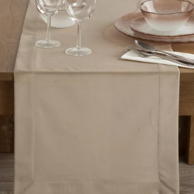 Bieżnik na stół beżowy 40x140 cm MELINDA z gładkiego welwetu z ozdobną listwą