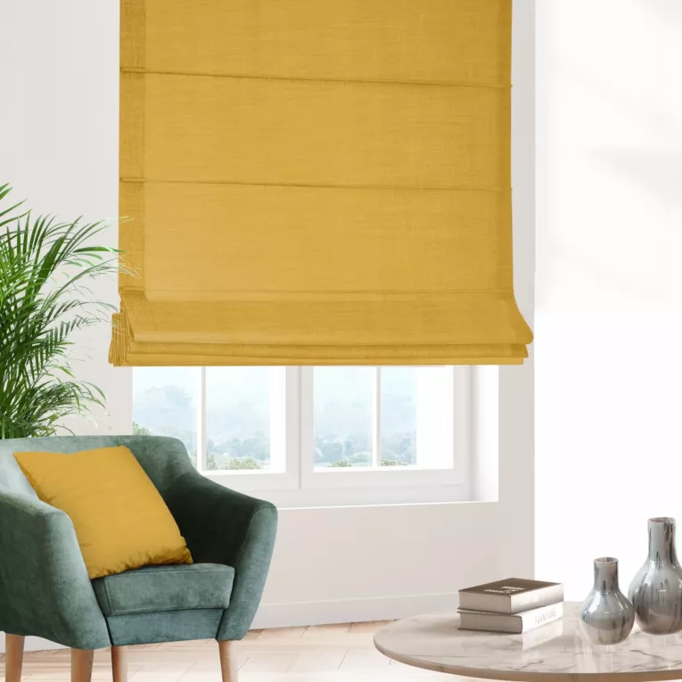 Roleta rzymska musztardowa z miękkiej tkaniny o naturalnym splocie w stylu ekologicznym