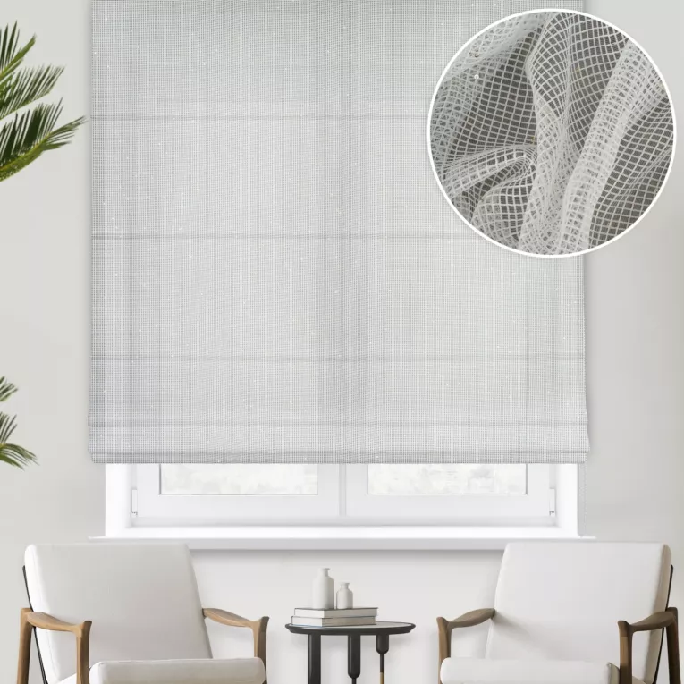 Roleta rzymska kremowo złota z siatki ozdobionej drobnymi cekinami, wykończona obciążnikiem