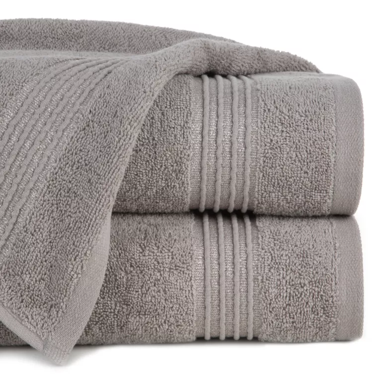 Ręcznik kąpielowy 70x140 cm bawełniany kolor szary zdobiony paseczkami przeszywanymi błyszczącą nicią 500 g/m2 LILA