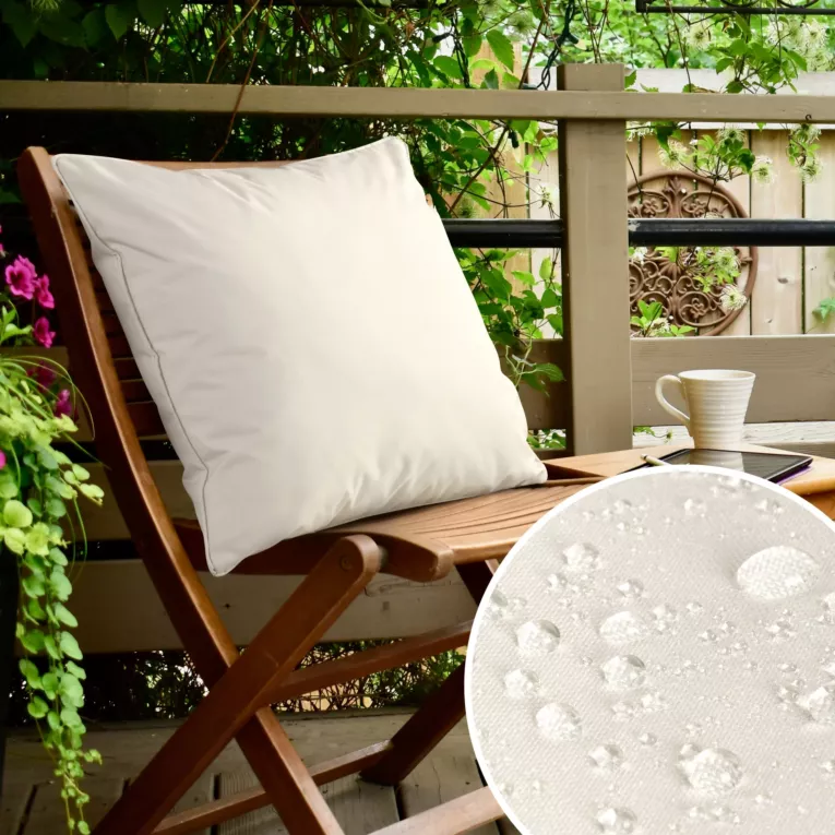 Poszewka na poduszkę 45x45 cm z gładkiej tkaniny wodoodpornej kremowa idealna do ogrodu i na taras GARDEN 5