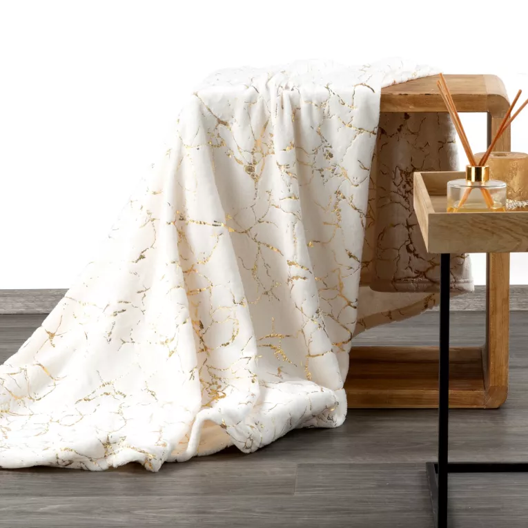 Koc 150x200 cm kremowo, złoty z błyszczącym nadrukiem marmurku GLAMO Design 91