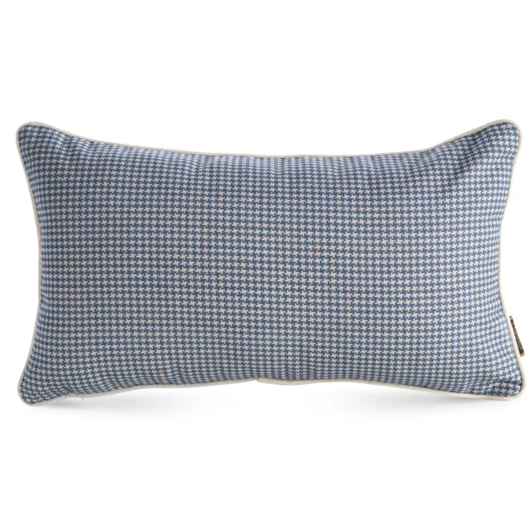 Poszewka na poduszkę 30x50 cm z dodatkiem lnu granatowa z motywem drobnej pepitki PATA - kolekcja SEA SUMMER