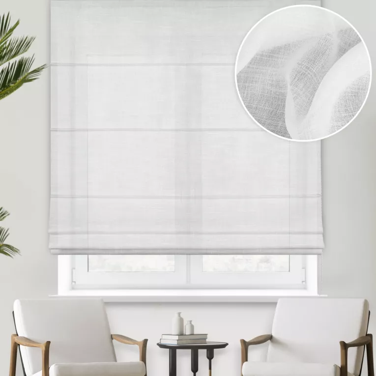 Roleta rzymska biała z delikatnej etaminy wykończonej obciążnikiem