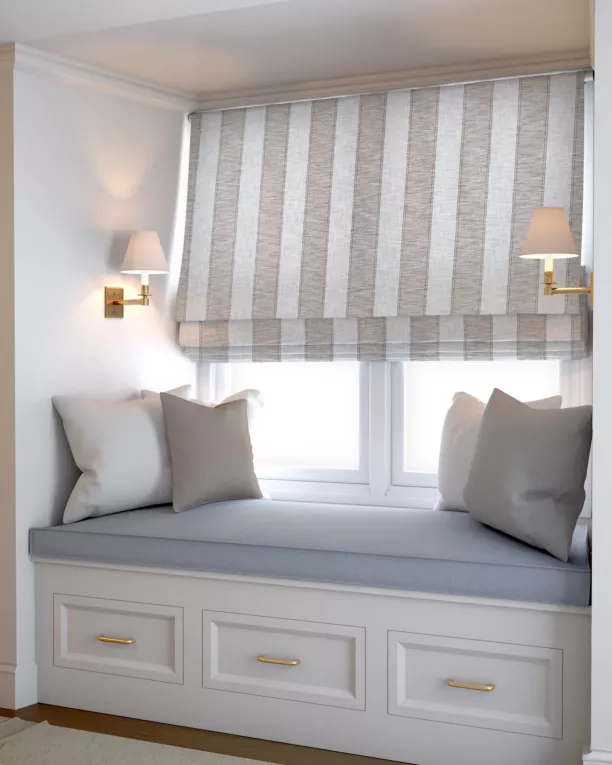 Roleta rzymska beżowo kremowa gruba matowa etamina w poziome pasy