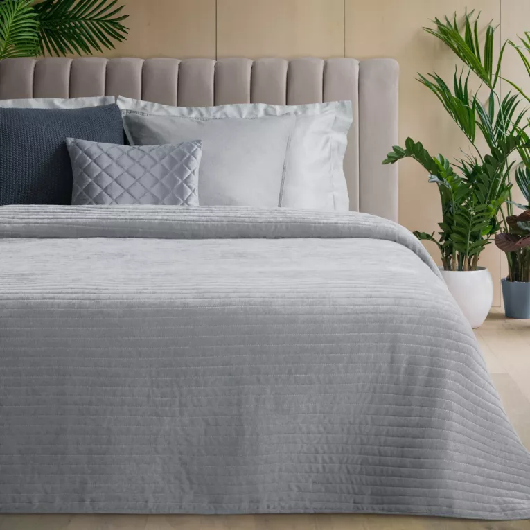 Narzuta szenilowa srebrna 170x210 cm pikowana metoda hot press - GLORI