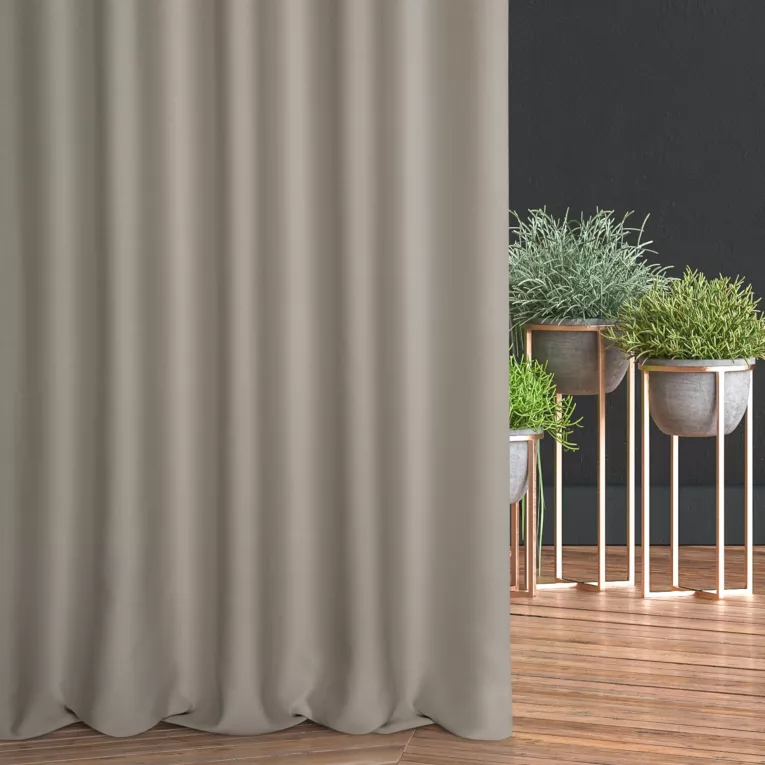 Zasłona szyta na taśmie 5 cm beżowa z gładkiej tkaniny typu dimout