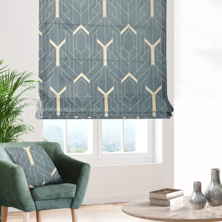 Roleta rzymska szaro złota z tkaniny welwetowej z geometrycznym błyszczącym nadrukiem
