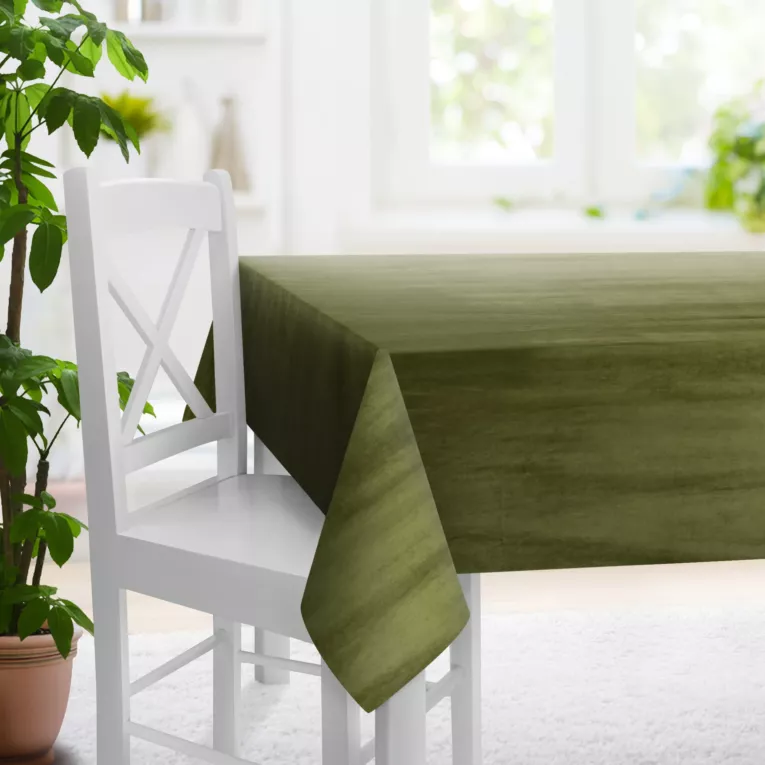 Obrus szyty SAFARI oliwkowy z miękkiej welwetowej tkaniny z połyskiem