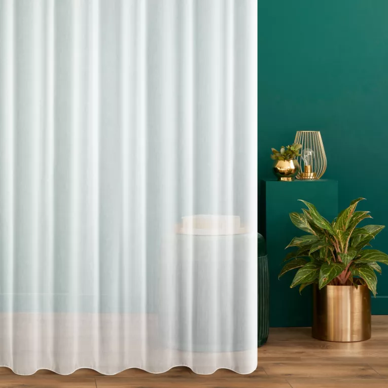 Firana szyta na flexach biała Z delikatnej tkaniny typu batys