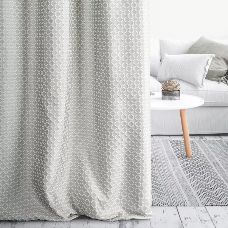 Zasłona szyta na taśmie 5 cm MANSION srebrna z matowej naturalnej tkaniny w drobny geometryczny wzór