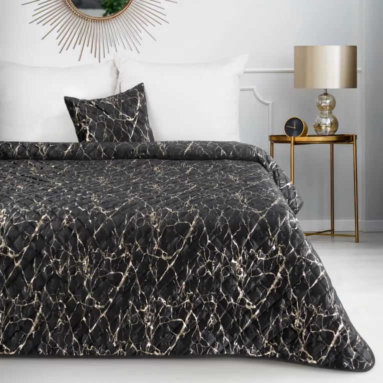 Narzuta welwetowa czarno, szampańska 170x210 cm pikowana metodą hot press z błyszczącym wzorem marmurku BLINK 4 Eurofirany Premium