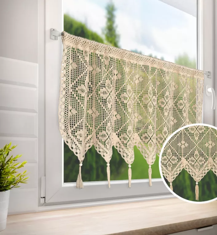 Zazdrostka jasnobeżowa  ażurowa w stylu boho z ozdobnymi chwostami 150x60 cm tunel MARTHA