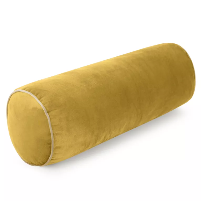 Poduszka dekoracyjna wałek 15 x 45 cm welwetowa musztardowa zdobiony kontrastującą lamówką GAJA