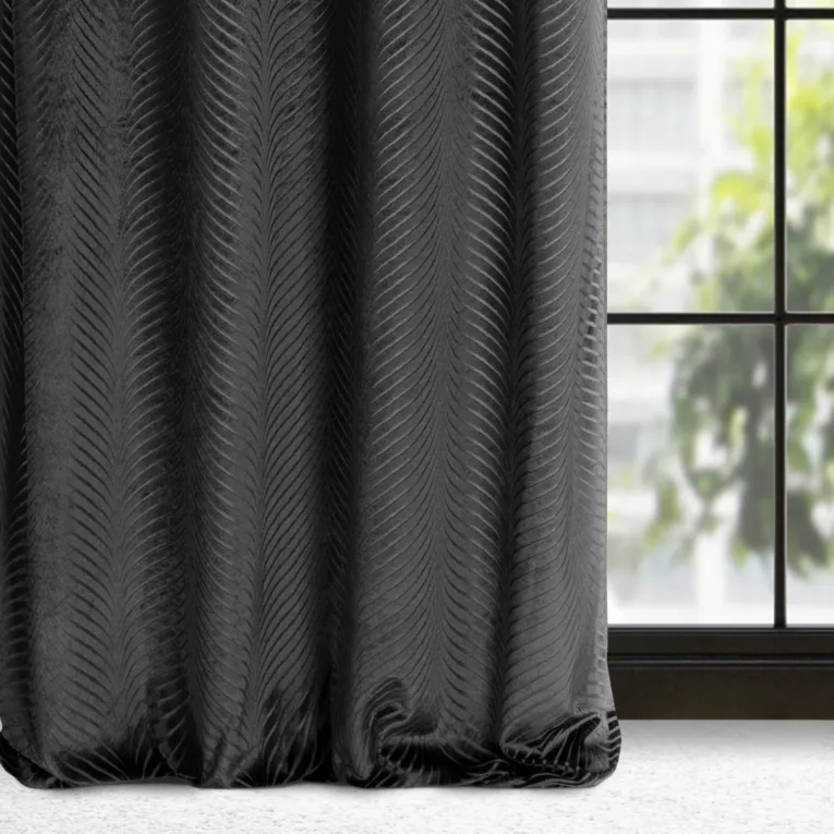 Zasłona czarna z błyszczącego strukturalnego welwetu 140x250 cm przelotka - LUSSI
