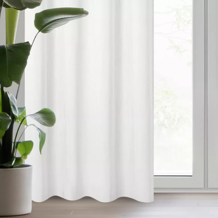 Firana biała z szyfonu i efektem garbowania 135x250 cm przelotka MELINDA