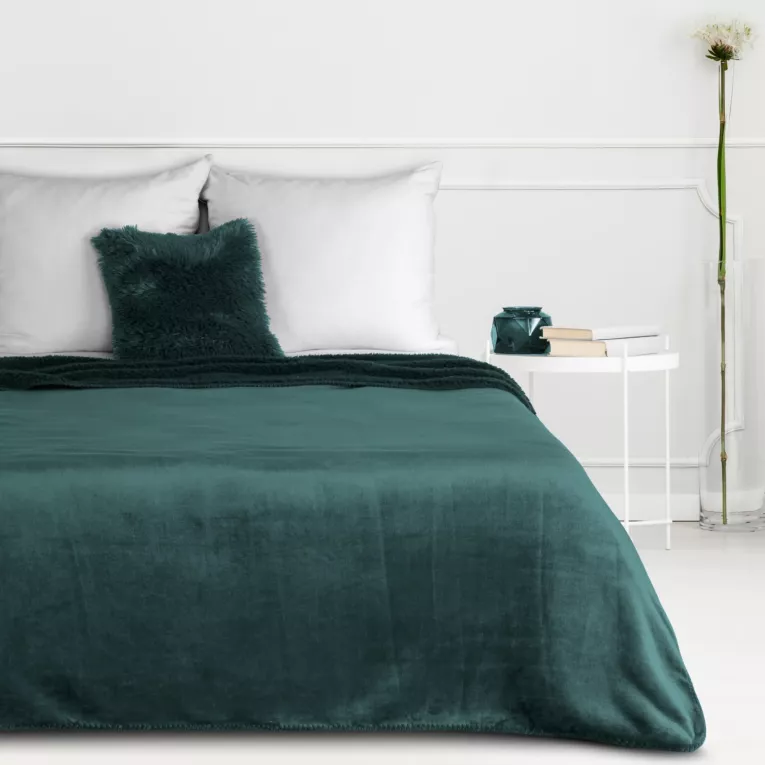 Koc 200x220 ciemnozielony z miękkiego polaru ze strukturą baranka TEDY Eurofirany Premium