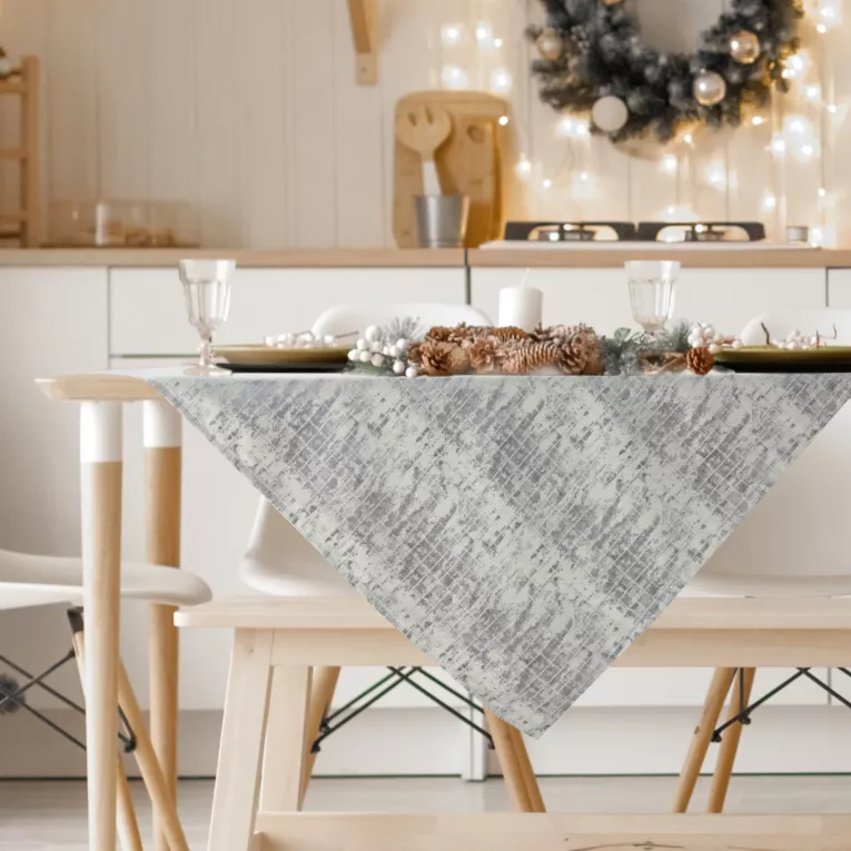 Obrus srebrny 140x300 cm żakardowy ALINA z subtelnym delikatnym wzorem przecierki