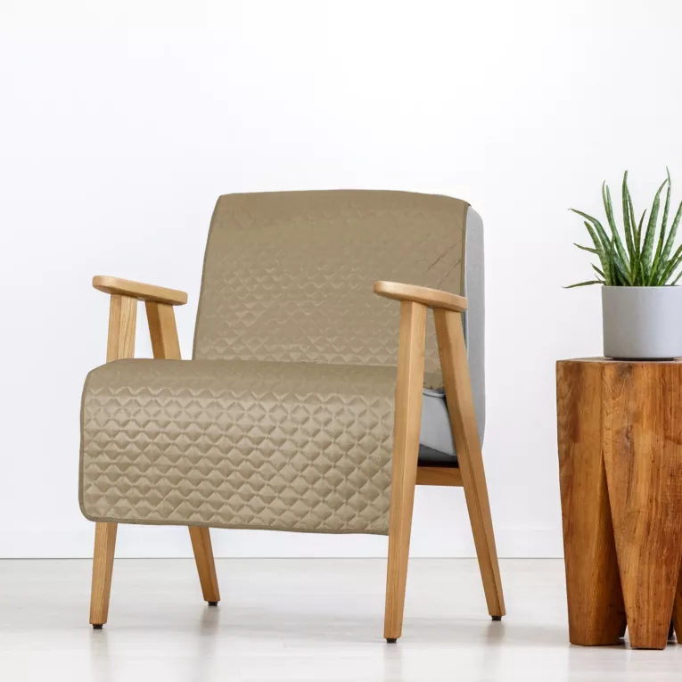 Narzuta welwetowa na fotel beżowa 70x160 cm pikowana w geometryczny wzór metodą hot press DIMON