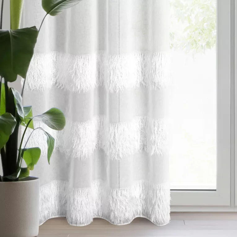 Firana biała z etaminy zdobiona moherową nicią wykończona trzema pasami 140x250 cm przelotka MARGARET