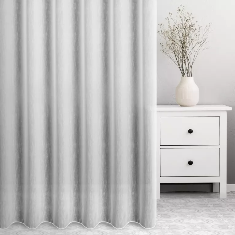 Firana szyta na taśmie 5 cm biała z matowej tkaniny wykończonej obciążnikiem