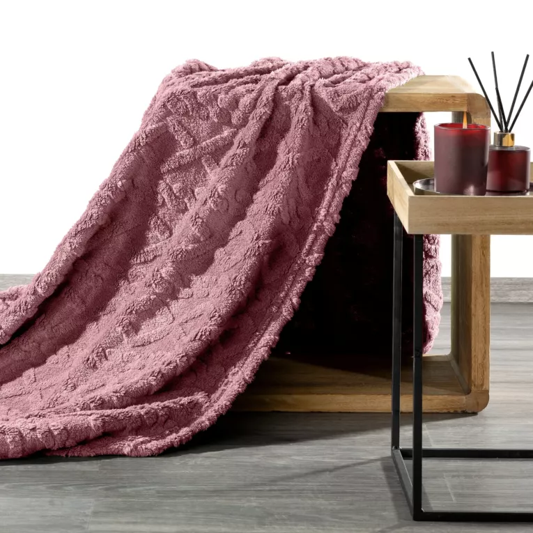 Koc 200x220 cm pudrowy róż z ozdobnym plecionym warkoczem Design 91