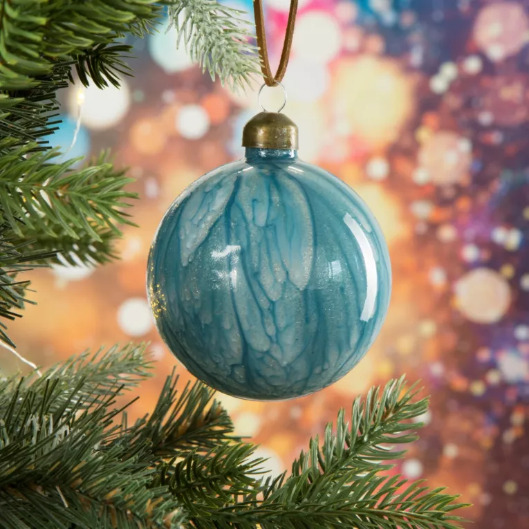 Bombka szklana ręcznie zdobiona efektem rozmycia z dodatkiem drobnych drobinek brokatu